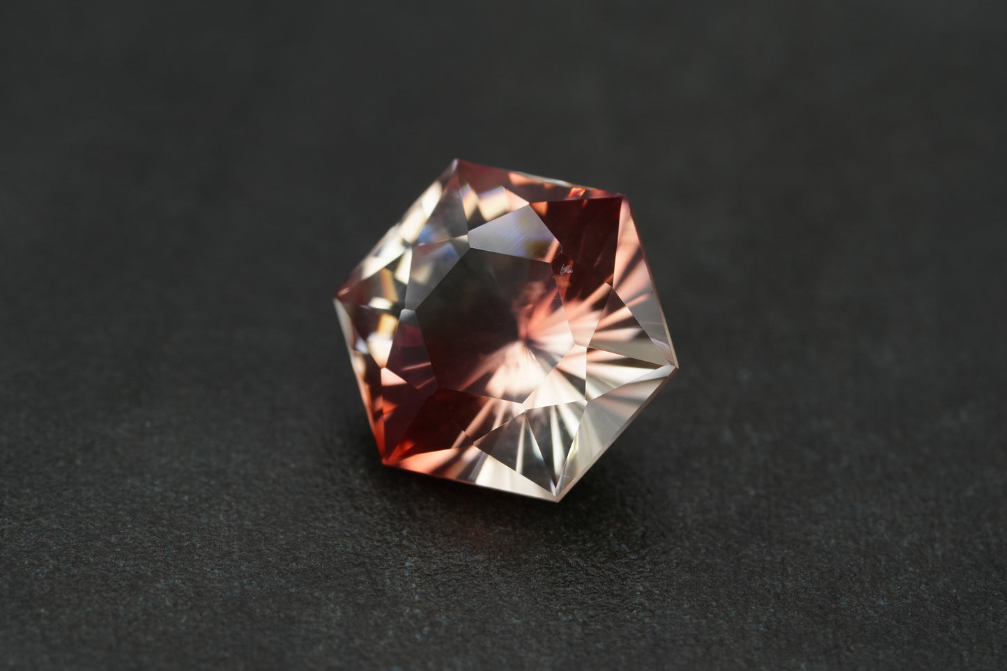 1.9ct Oregon Sunstone