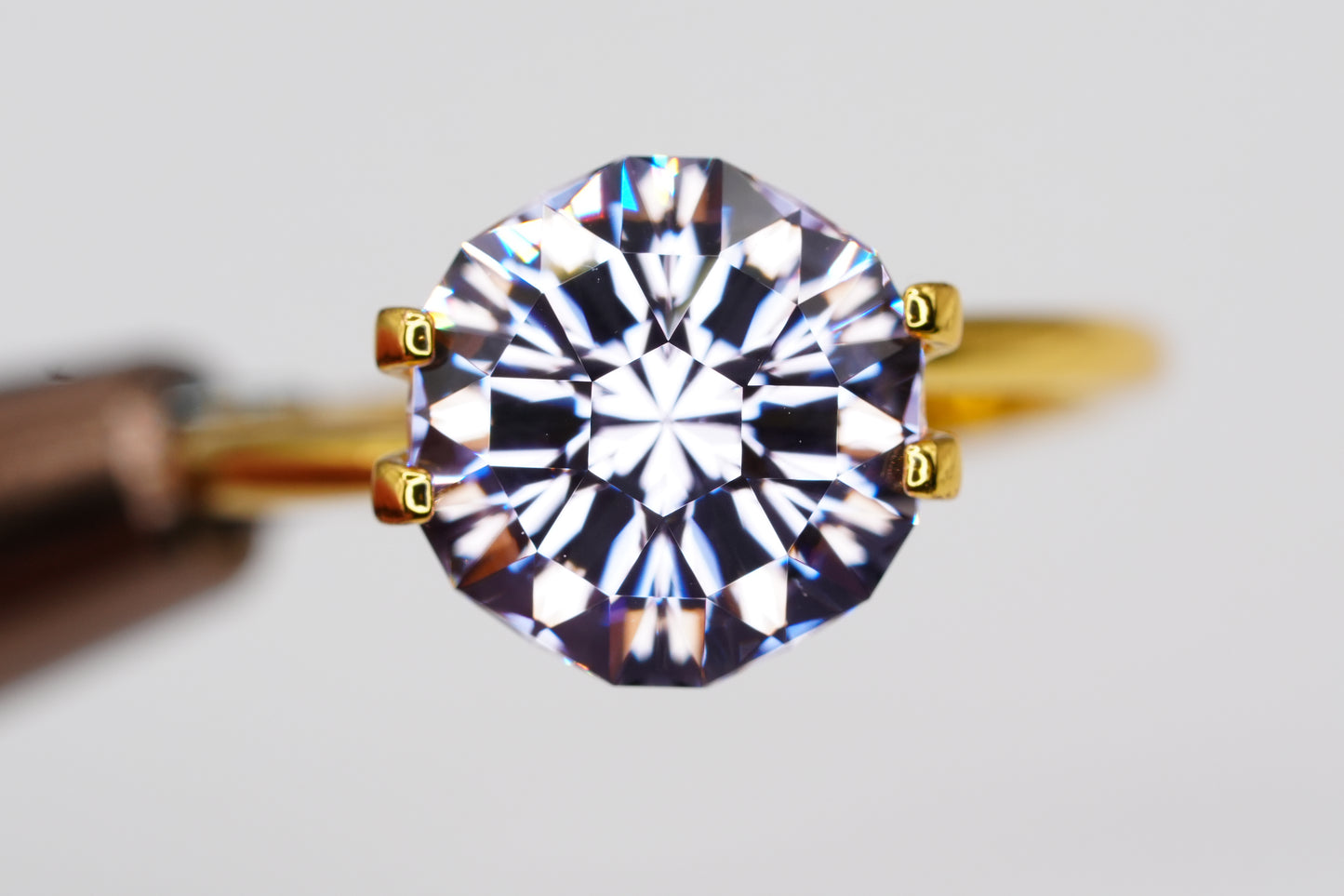 5.6ct Laser Garnet (ND:YAG)